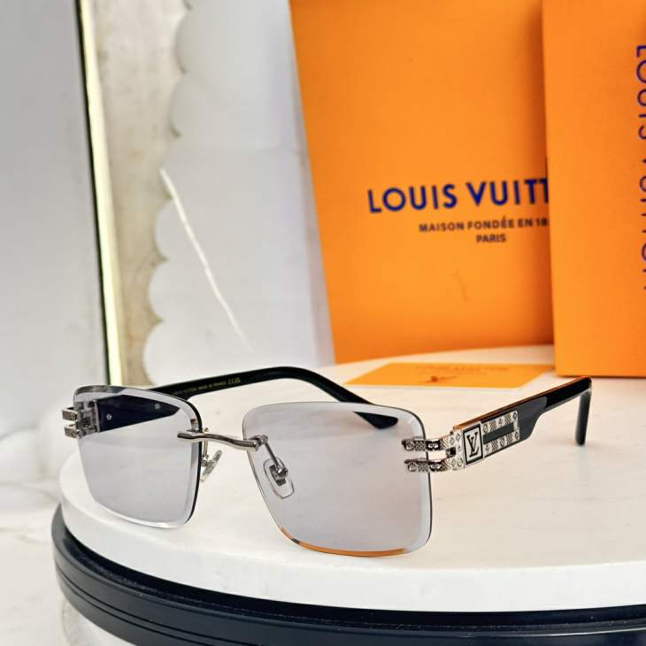 Picture of Louis Vuitton Sunglasses _SKUfw77121266fw
